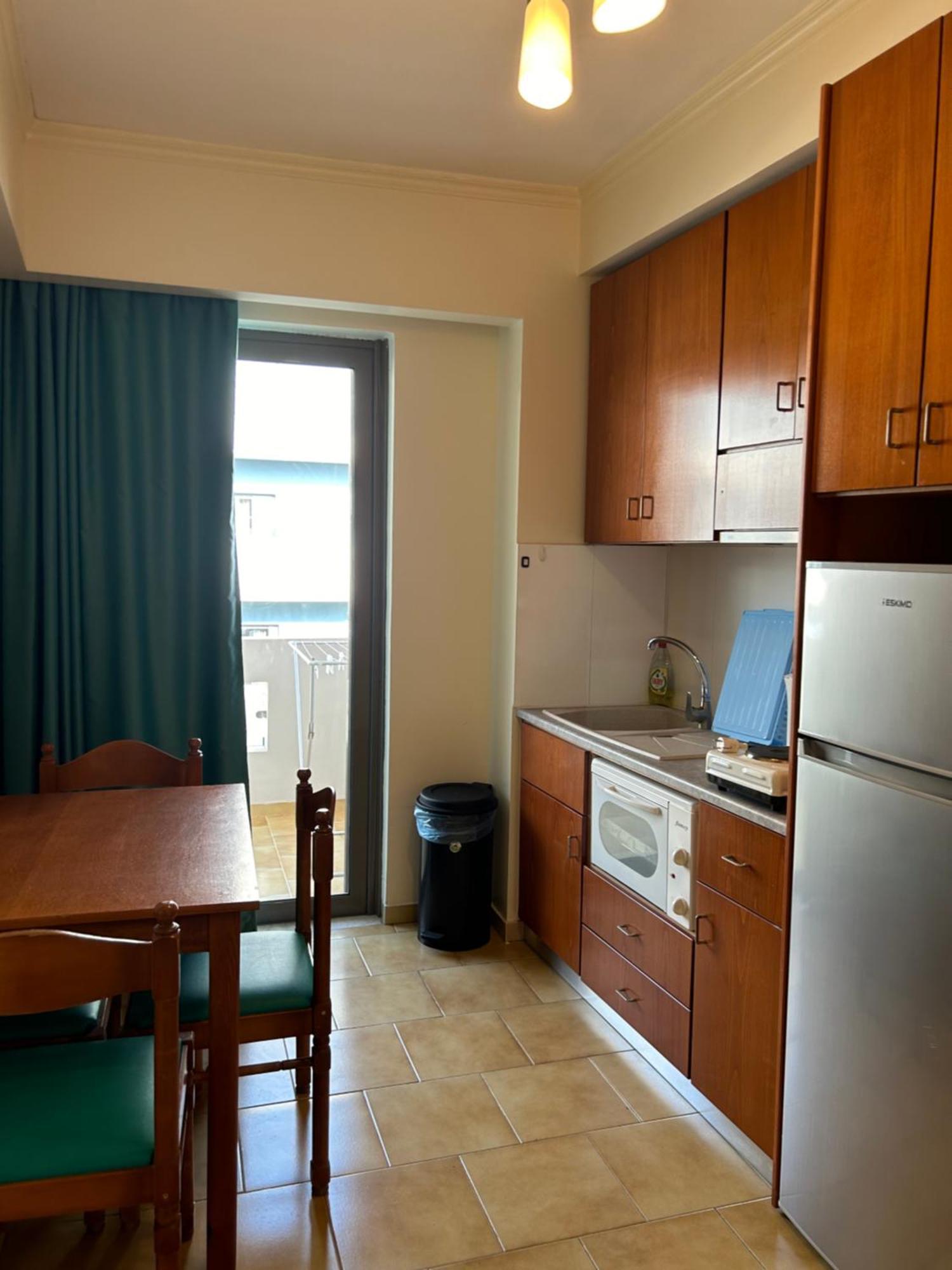Captain Yiannis Studios & Apartments コス・タウン エクステリア 写真